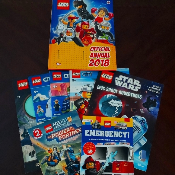 Lego Books - Picture 1 of 1